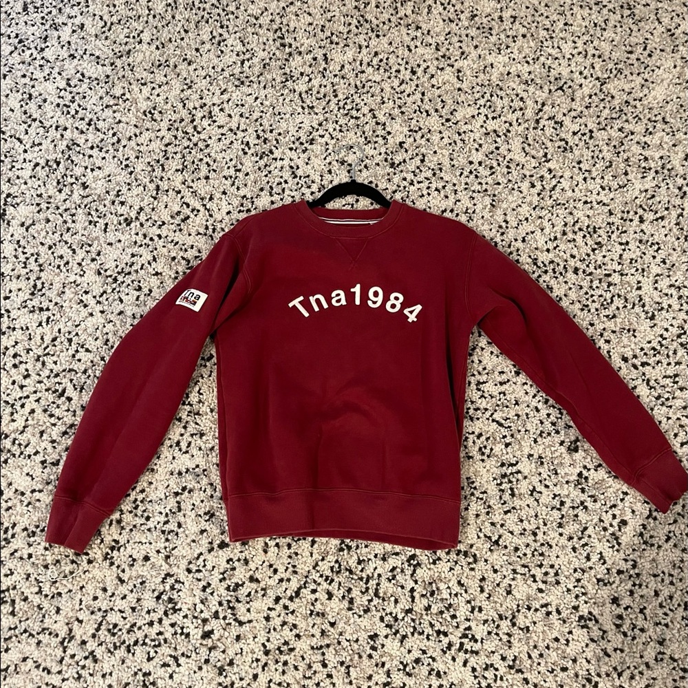 TNA ARITZIA crewneck. Size XS, fits like Small.